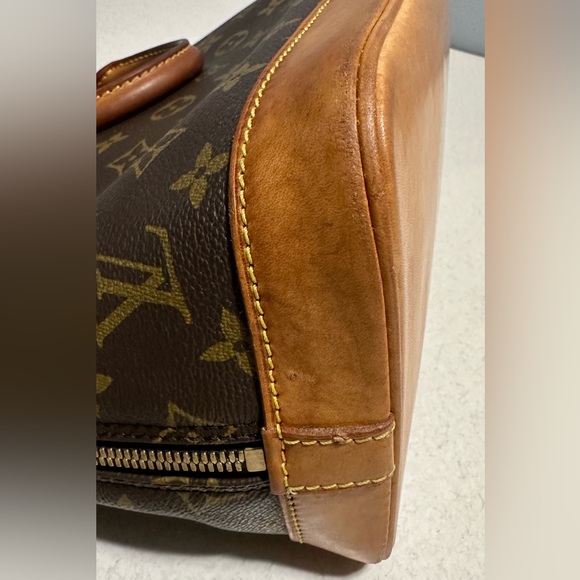 Louis Vuitton Alma Pm Monogram Canvas - Picture 7 of 12